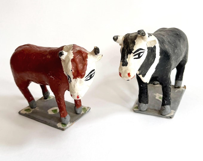 Vintage Folk Art Cow Figurines: Hand-Painted Paper Animal Sculpture