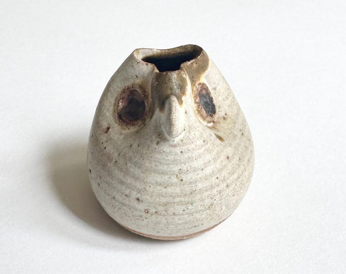 Alasdair Dunn Pottery Owl Vintage Isle of Arran Handthrown Scottish Speckled Beige Pottery Small Bird Owlet Owl Animal Studio Pottery