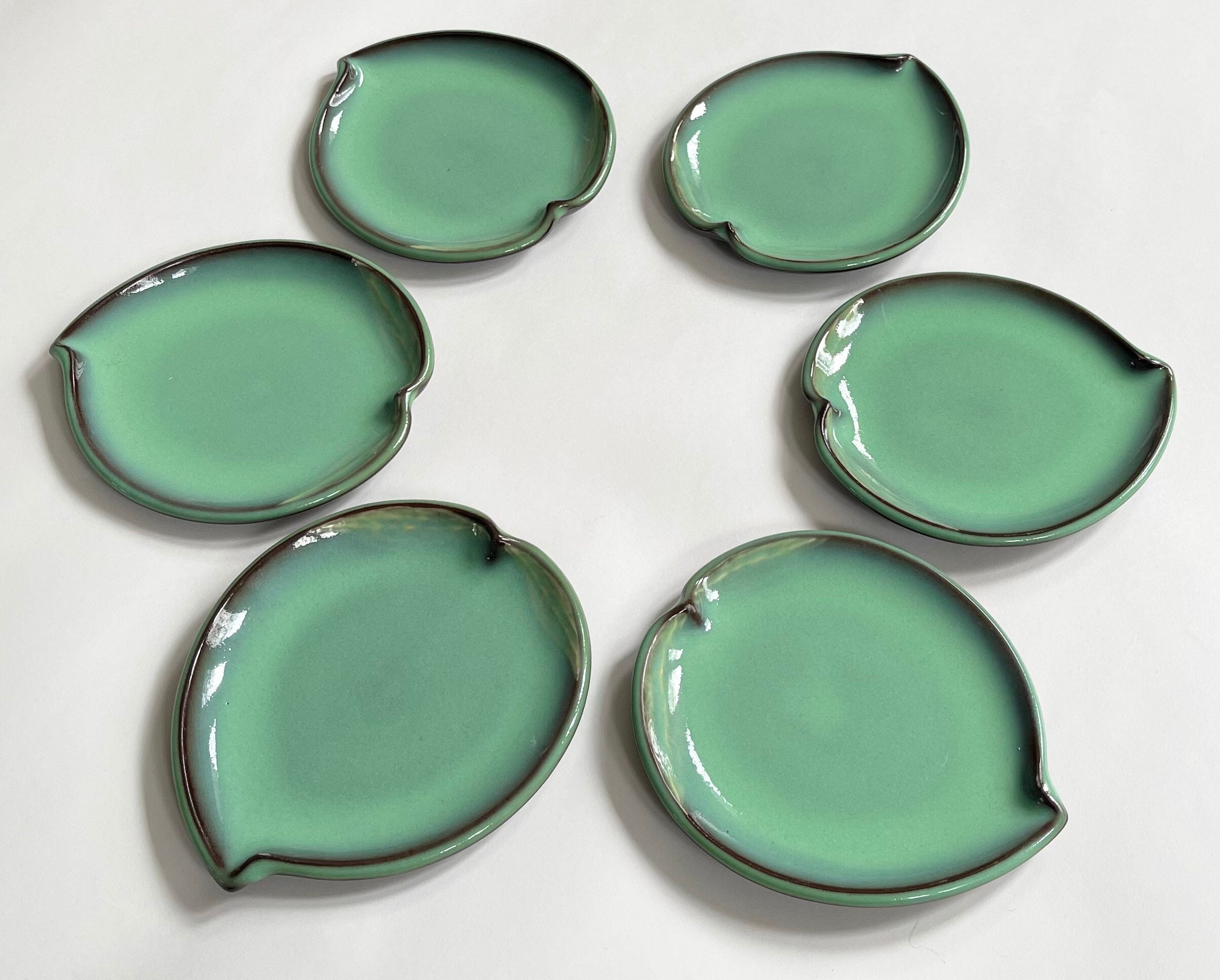 Ceramic Pottery Appetizer Plates Hors d'Oeuvres Cocktail Party Set of 6 Vintage Leaf Scallop