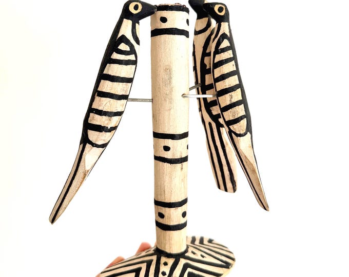 Vintage Bird Folk Art Wood Carving Sculpture Black and White Rustic Southwest Home Decor