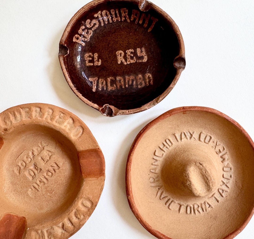 Pigalle ピガール メキシコ ソンブレロハット マリアッチ 金スパンコール(レッド＆イエロー) ショップディスプレイ,インテリア,パーティ |  Pay ID テンガロンハット型 銅製 手作り灰皿 USA製