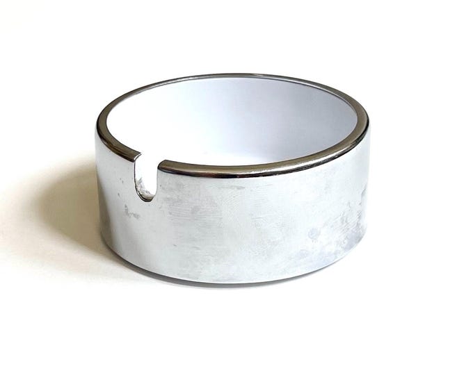 Maru Trend Pacific Ashtray Isamu Kemochi Design Minimalist Sleek Vintage Mid Century MCM Retro Atomic Small Silver White Single Slit