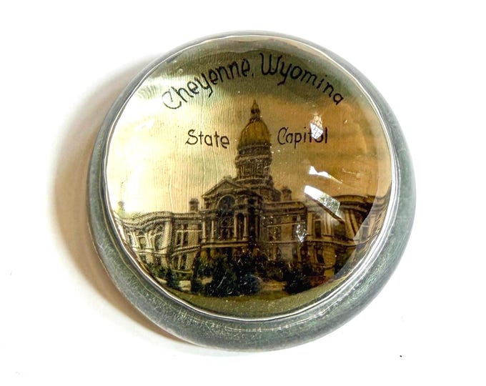 Vintage Wyoming Souvenir Glass Dome Paperweight Cheyenne State Capitol