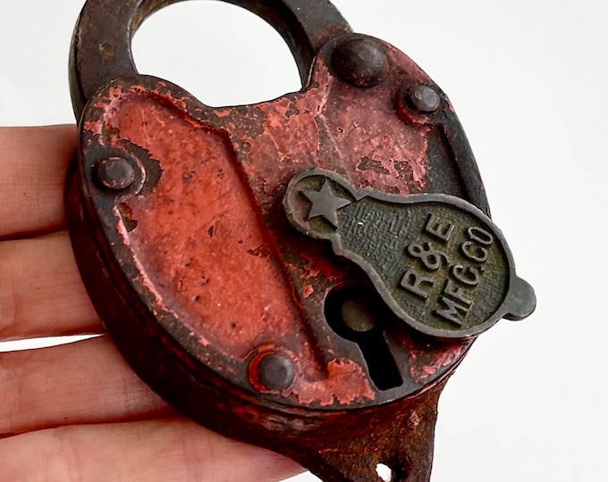 Vintage R&E Mfg Padlock Heavy Cast Iron Painted Red Vintage Heart Shape Lock Found Object Home Decor