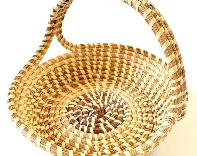 Vintage Charleston Sweetgrass Basket with Handle Coastal American Gullah Folk Art