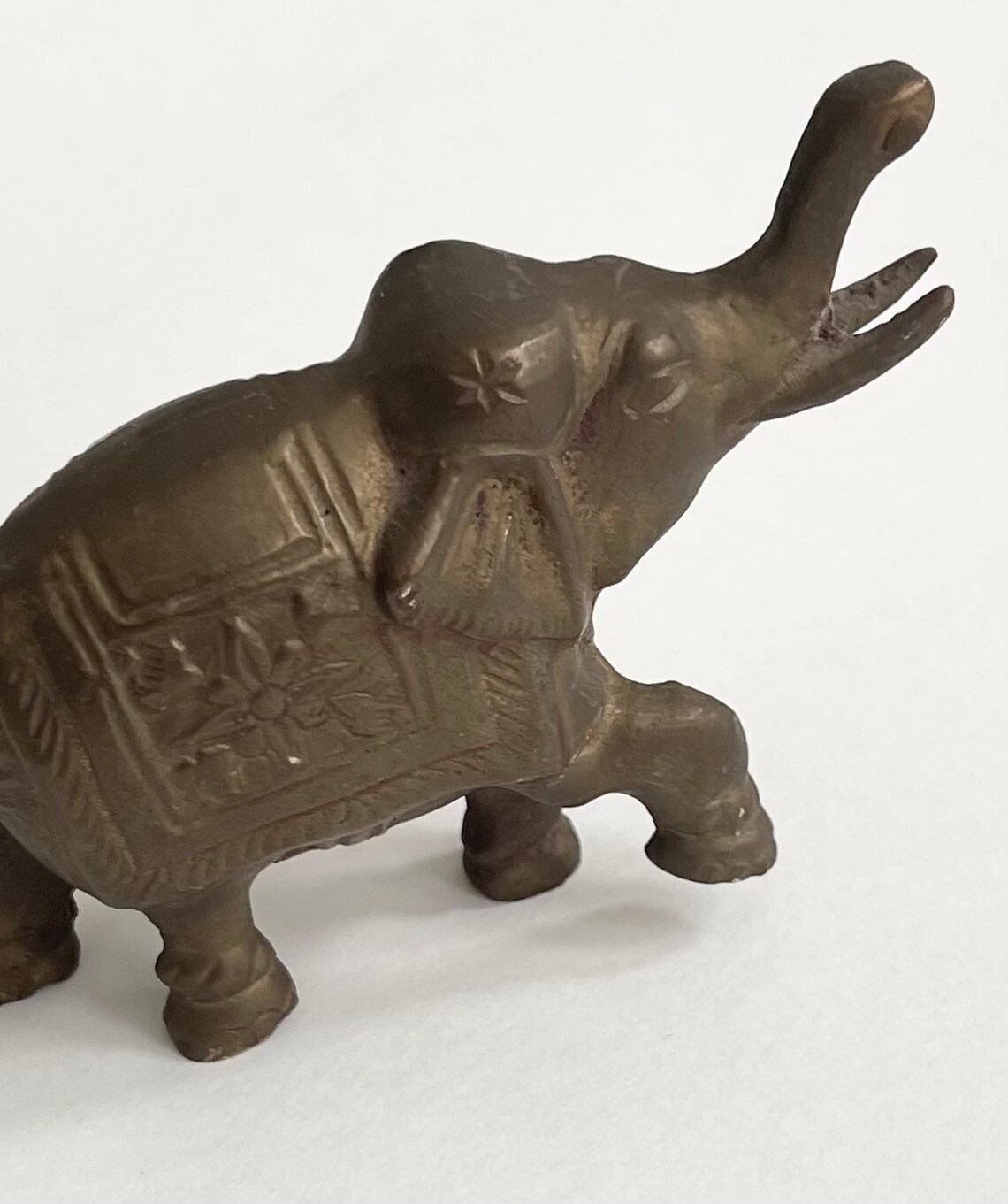 Small Brass Elephant Figurine Statuette Vintage Indian Brass Etsy
