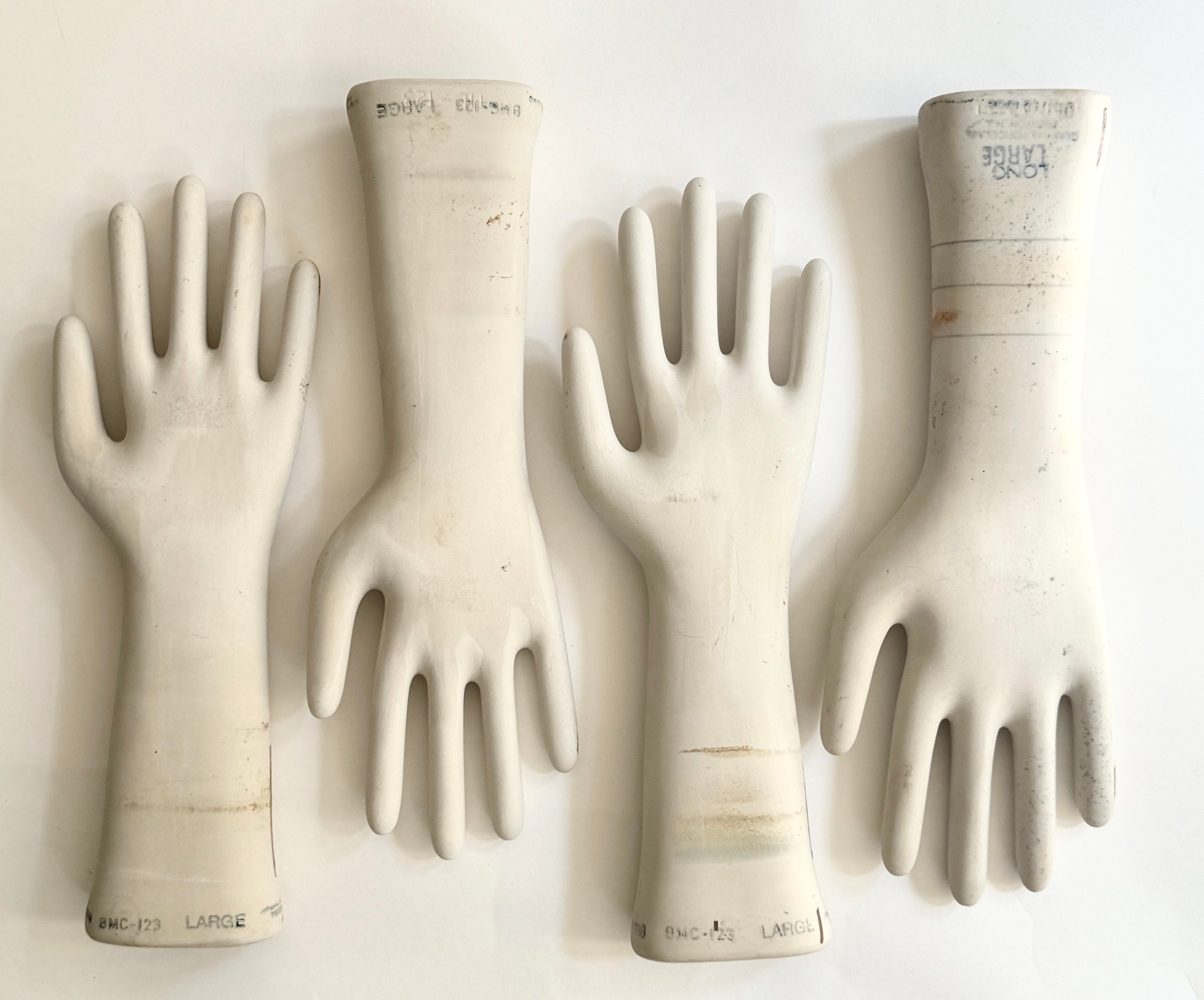【60％OFF】 Glove Porcelain Vintage Mold Circa Antique Vintage Form Hand その他