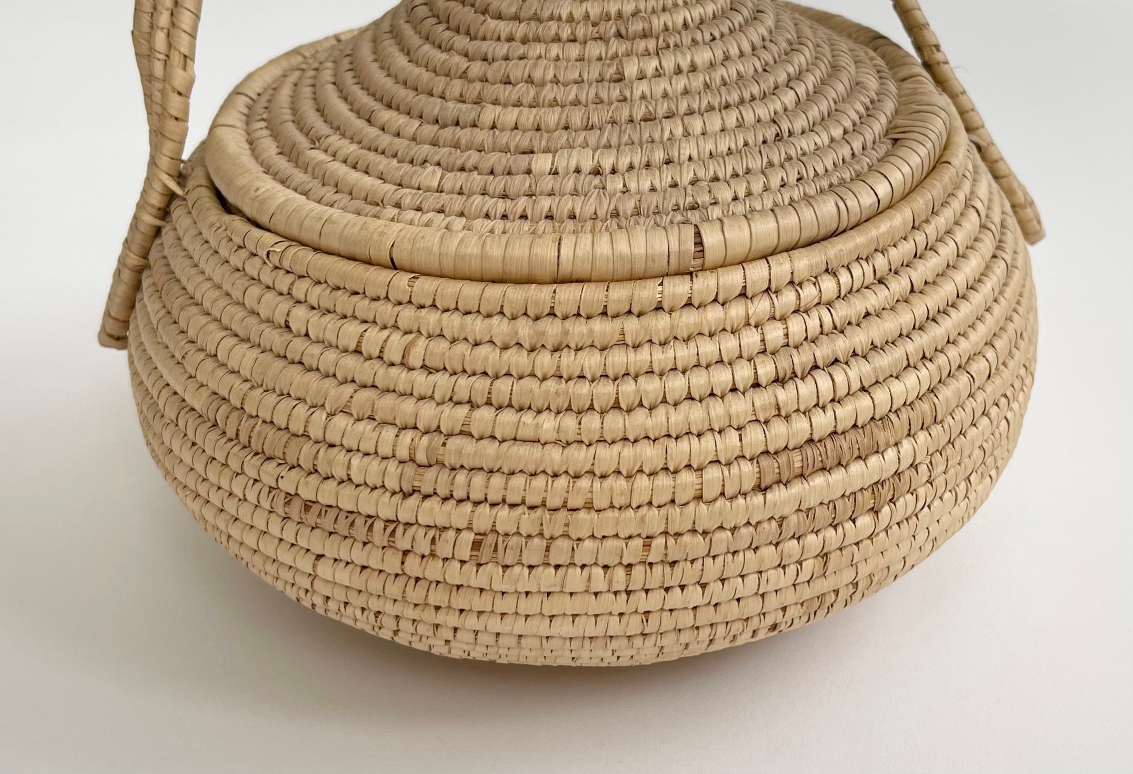Vintage Coil Basket with Lid and Handle Round Circle Shape Artisan