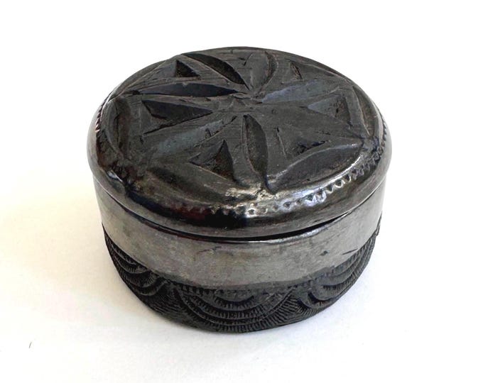 Black Clay Pottery Box Vintage Southwest Native American Round Circle Trinket Stash Ring Box
