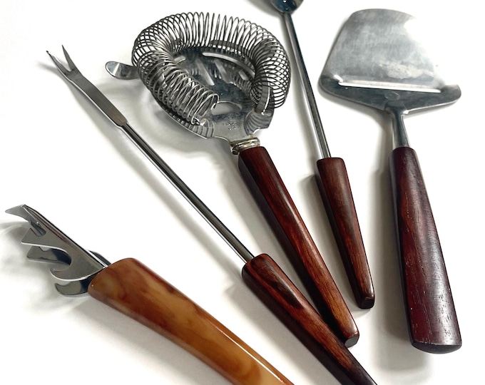 Mid Century Barware Set Teak Wood Bakelite Handles Bar Cocktail Strainer Bottle Opener Stirrer Pick USA Stainless Metal Retro Gift for Him