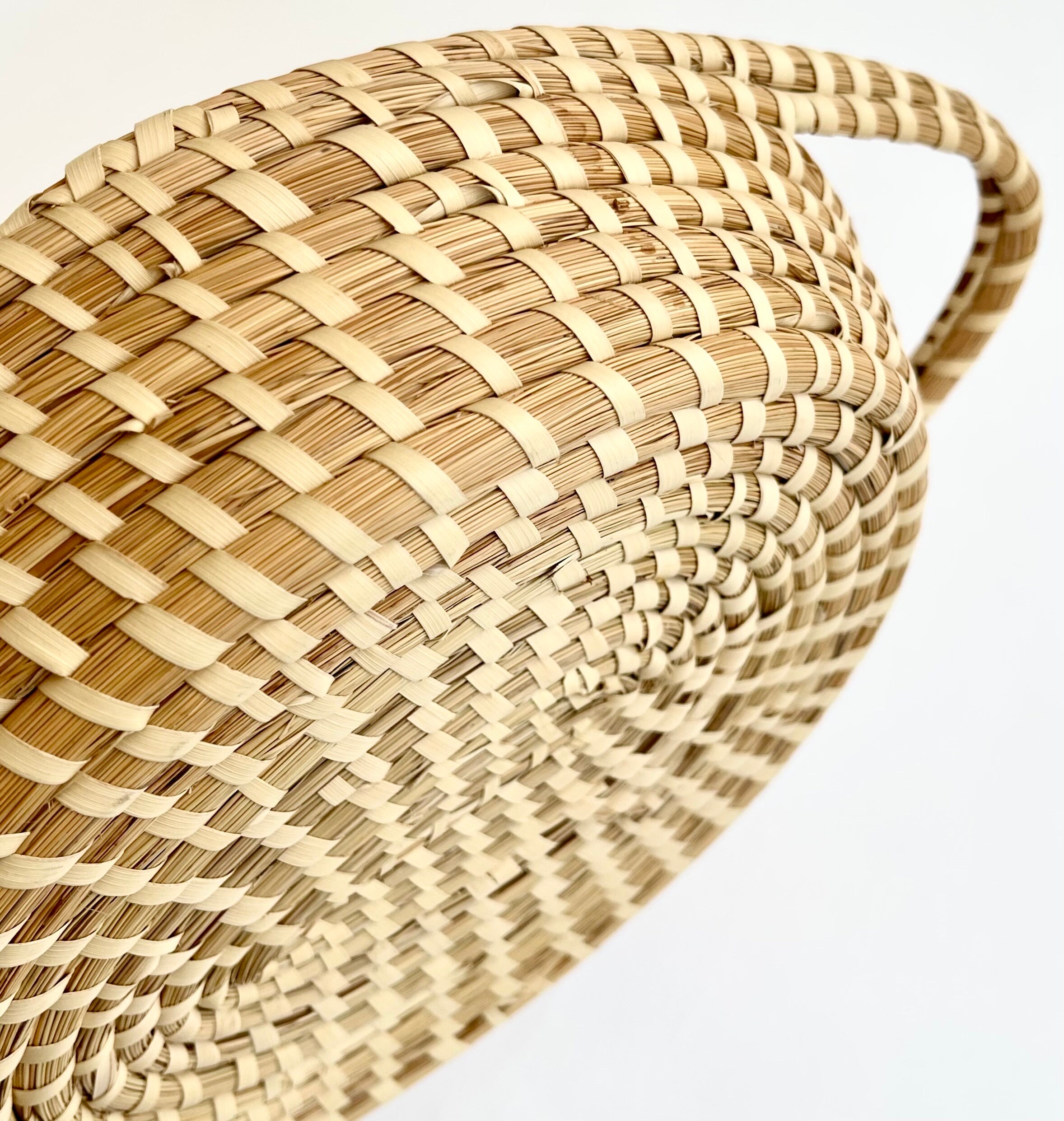 Oval Charleston Sweetgrass Basket Handmade Vintage Handwoven American