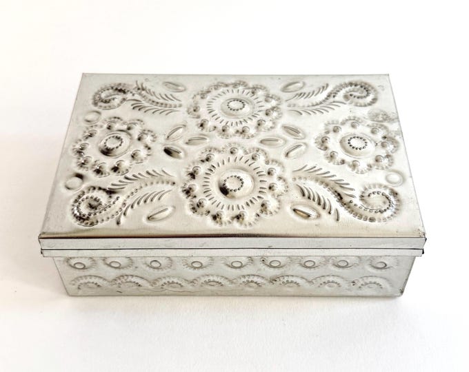 Vintage Punched Tin Box Hinged Lidded Box Made in Oaxaca Mexico Southwest Hacienda Mexican Style Home Decor Accent Rectangle Box
