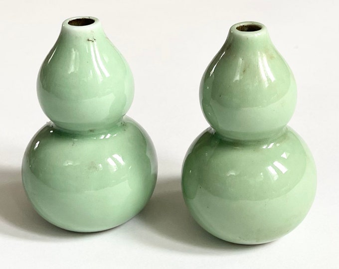Jade Earthenware Bud Vase Vintage Pale Sage Green Celadon Green Small 4" Flower Vase Hostess Gift Christmas Gift