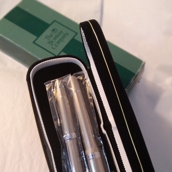 Vintage Bombay Company Silver Ballpoint Pen and Retractable Pencil Set