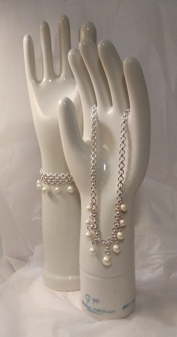 Vintage Carolee Silver Tone and Faux Pearl Collar 