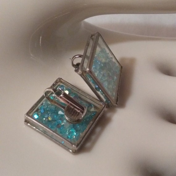 Vintage 1980's Clear Glass Box Clip-on Earrings F… - image 6