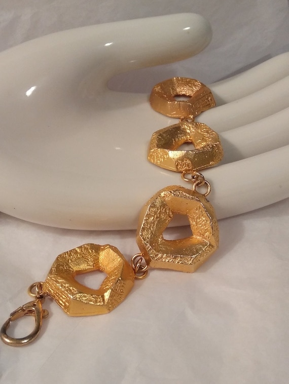 1980's Vintage Gold Tone Bracelet