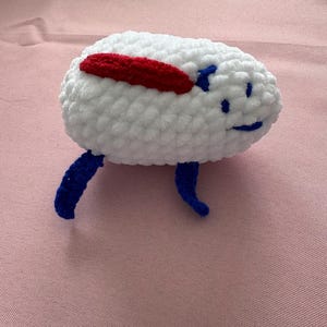 May include: A rustic wooden sign with the text "Welcome to our home" in a handwritten style. The sign is rectangular, with a distressed finish, and features a simple, inviting design. It's suitable for indoor or outdoor use.