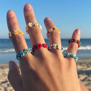 Handmade Elastic Flower Bead Ring & Toe Ring /White Daisy Flower Chain Seed Bead Ring / Toe Ring - Elastic And Adjustable