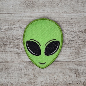 Alien Head, Cryptid iron on patch, 90's accessory