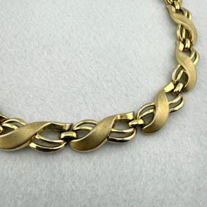 Vintage Trifari Gold Tone Link Necklace Signed Trifari 16.5” Classic Chain