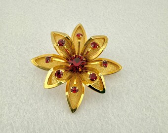 Vintage Gold Tone Flower Brooch Red Rhinestone Sculptural Floral Pin Retro Jewelry