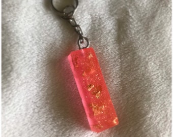 Porte-clés initial hot pink gold flake