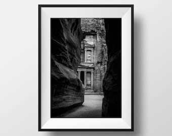 Petra Print - Monochromer Kunstdruck der Treasury Ruinen - Schwarz Weißer Fine Art Print - Jordanien Poster