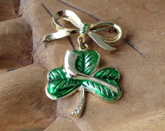 Vintage Shamrock brooch, shamrock and pipe brooch, St. Patrick's Day brooch, rhinestone shamrock brooch