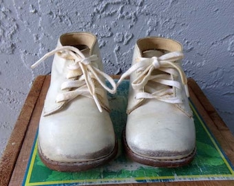 vintage jumping jack baby shoes
