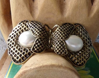 Butterfly barrette, metal butterfly barrette, vintage barrette, vintage hair jewelry, wedding barrette