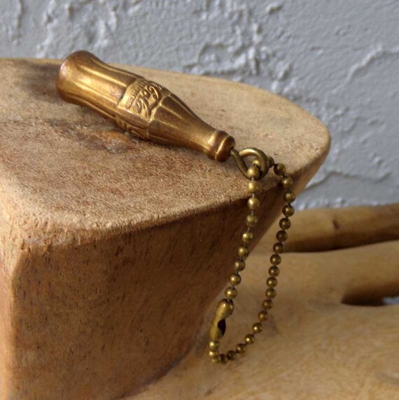 Gold Cocoa-Cola bottle keychain, Coco-Cola bottle… - image 3