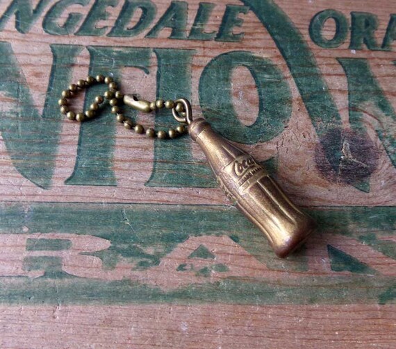 Gold Cocoa-Cola bottle keychain, Coco-Cola bottle… - image 5