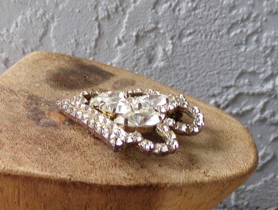 Crown brooch, rhinestone crown brooch, vintage rhinestone crown brooch, rhinestone crown View 5