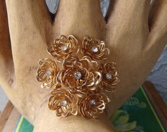 Flower brooch, flower rhinestone brooch, vintage flower brooch, floral brooch