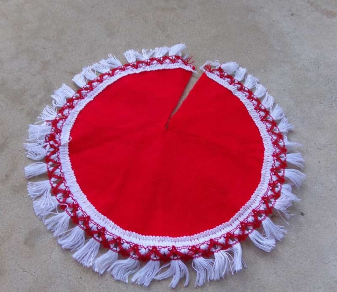 18 Inch Christmas Tree Skirt 