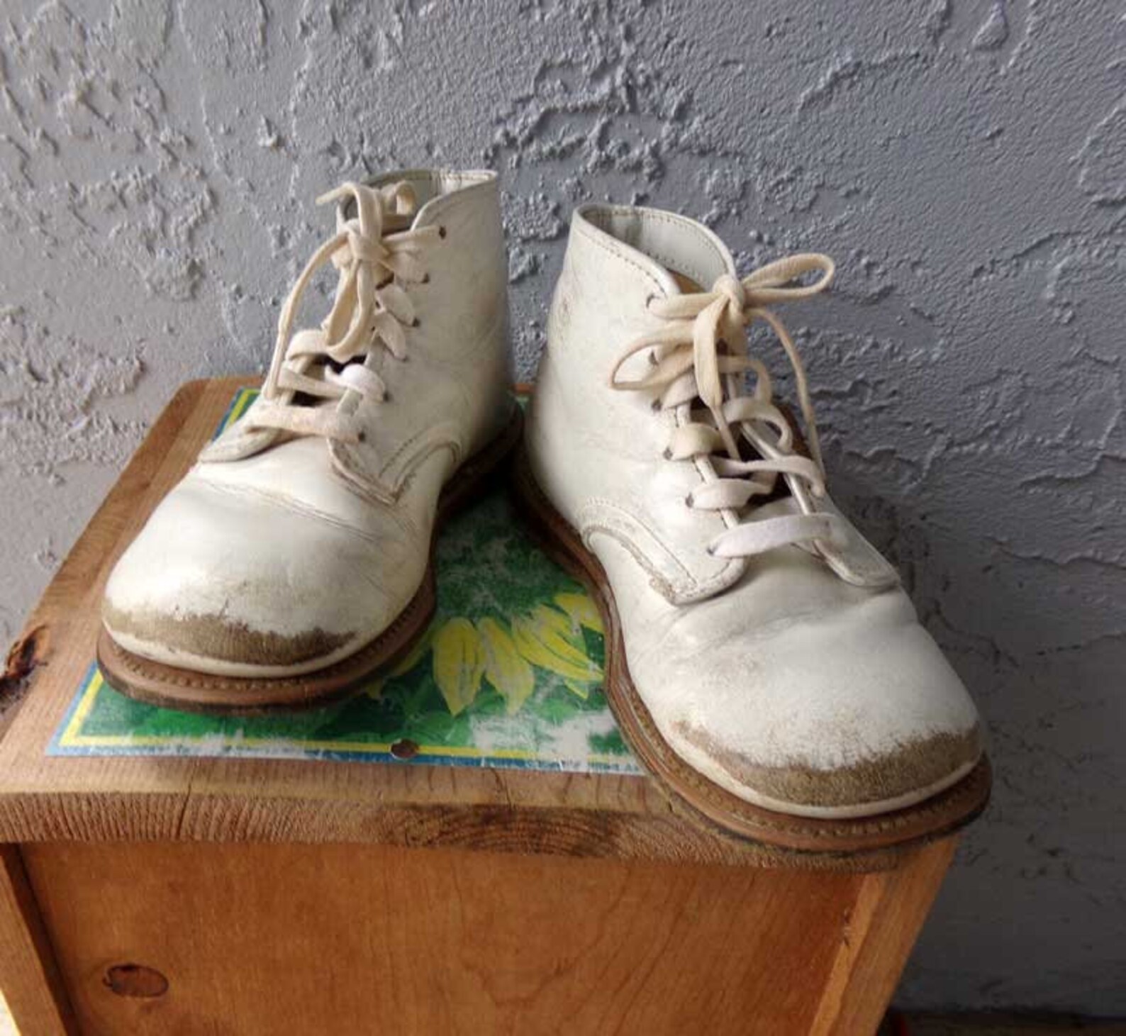 Vintage Baby Walking Shoes, Toddler Shoes, High Top Hard Leather White