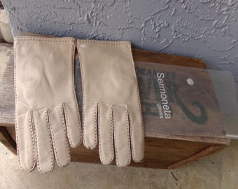 Sermoneta beige leather gloves, vintage beige leather gloves, leather gloves, Giorgio Sermoneta gloves, vintage gloves, size 8