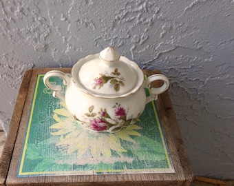 Pink floral ceramic sugar bowl with lid, floral sugar bowl, vintage pink floral sugar bowl, vintage  sugar bowl with lid