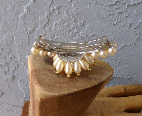Vintage Faux Pearl Barrette, Vintage Barrette, Wedding  display picture 1