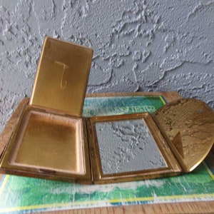 Coty compact mirror, Coty makeup compact, brass compact, vintage Coty compact, vintage compact mirror image 9