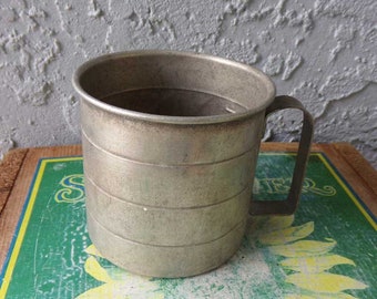 Old Primitive Metal 1 Quart Measuring Cup With Pour Spout -  India
