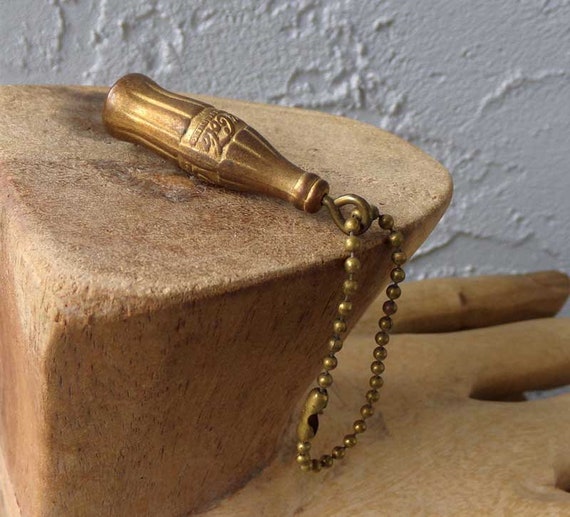 Gold Cocoa-Cola bottle keychain, Coco-Cola bottle… - image 8