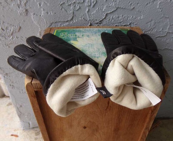 Ladies Aris black leather gloves, vintage black g… - image 9