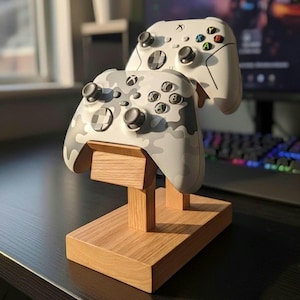 Xbox Controller Stand – Holds 2 Controllers – Gamer Desk Accessory / Gift – Solid Oak