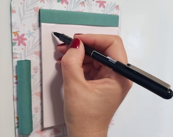 Floral Handmade Magnetic Notepad – Cute Fridge Memo Pad, Gift for Friend, Kitchen or Office Decor - Housewarming gift