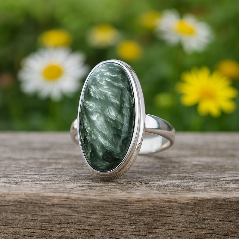 Kingman Turquoise Ring: Oval Sterling Silver Handmade Jewelry Seraphinite