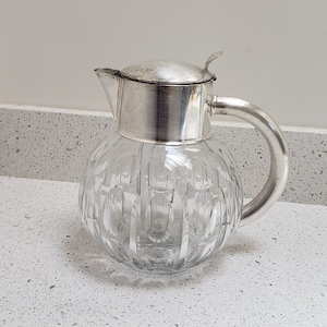 2-Qt./2 L Pitcher with Infuser Insert