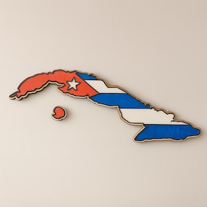 Cuban Flag Wood Map Wall Art: Handmade Heritage Decor