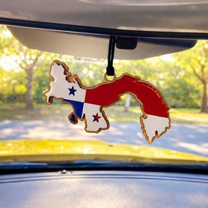 Panama Map Flag Car Charm: Double-Sided Wooden Ornament, Resin Finish